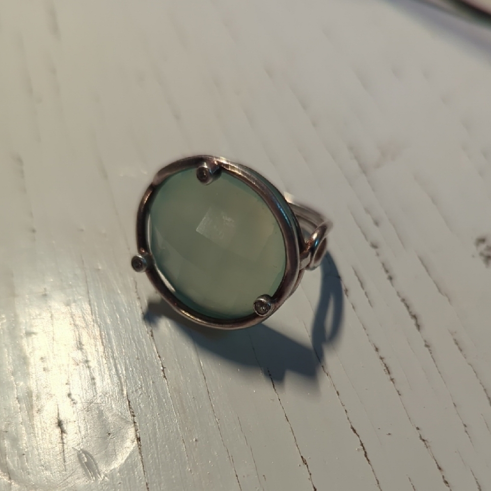 ⭐Elegant Silver Ring with Green Gemstone